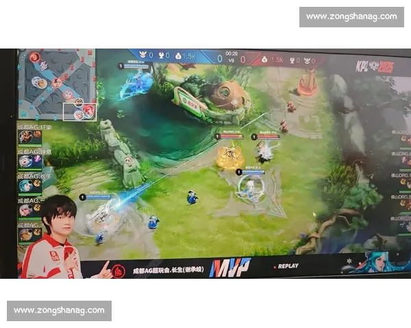 KPL 十周年大合影刷屏：这帧青春里藏着整个峡谷的十年