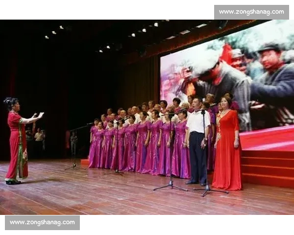 兵姐杨芳挥棒乐龄杯:全场同唱歌唱祖国燃动收官 兵姐杨芳挥棒乐龄杯:全场同唱歌唱祖国燃动收官