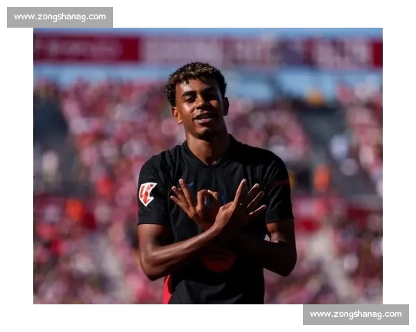 怼脸训斥 + 围堵！亚马尔成笑柄，金球梦碎于自大