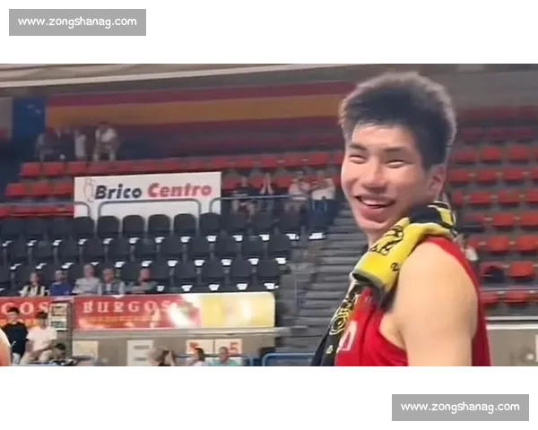 2 米 23 余嘉豪爆发!西乙轰 12+4 破低迷,放弃 600 万太值 2 米 23 余嘉豪爆发!西乙轰 12+4 破低迷,放弃 600 万太值